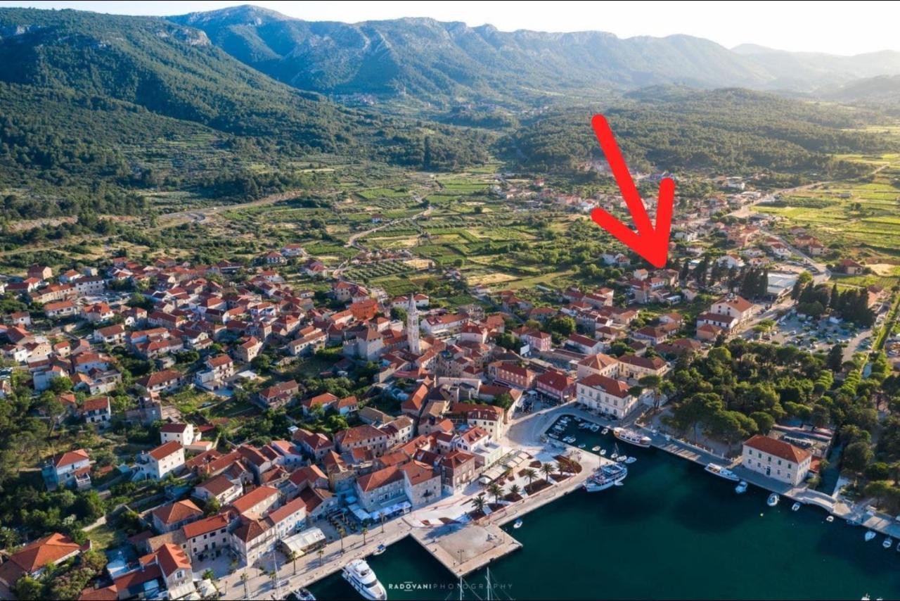 Apartments Pharia Jelsa  Kültér fotó