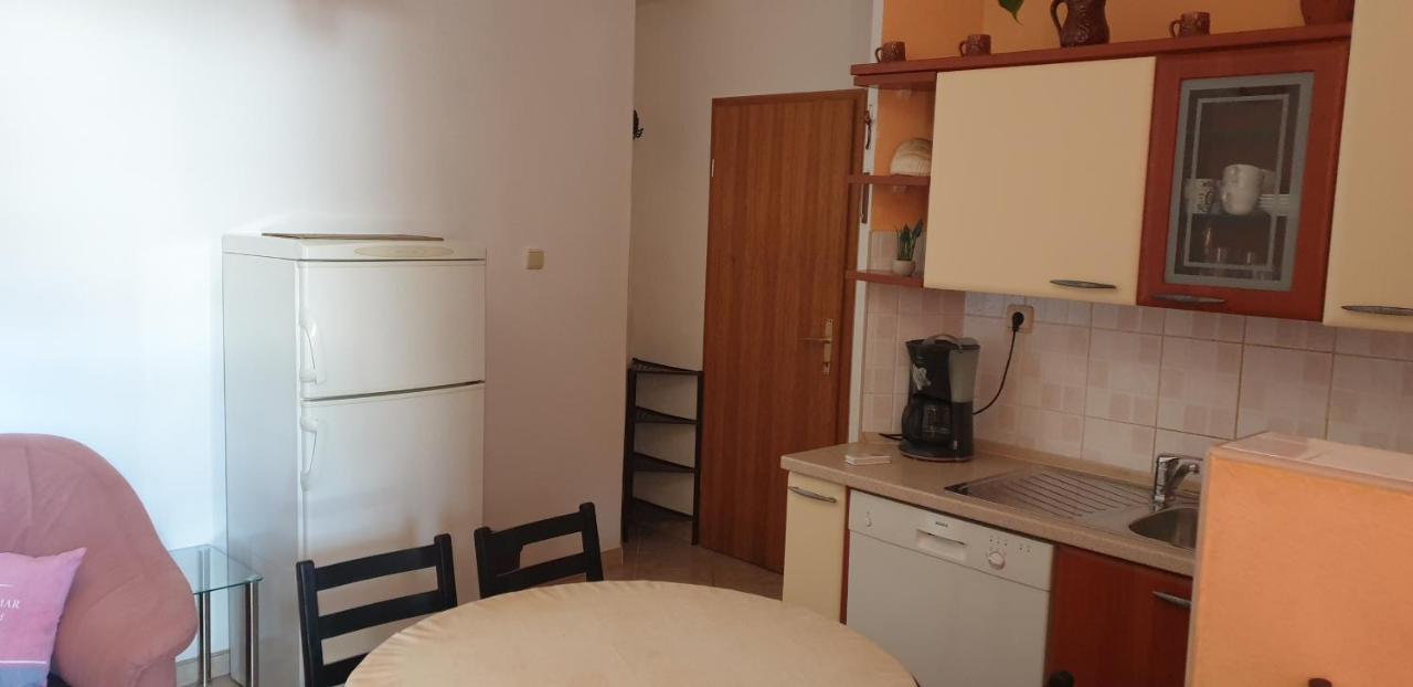 Apartments Pharia Jelsa  Kültér fotó